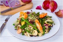 Салат из овощей и морепродуктов