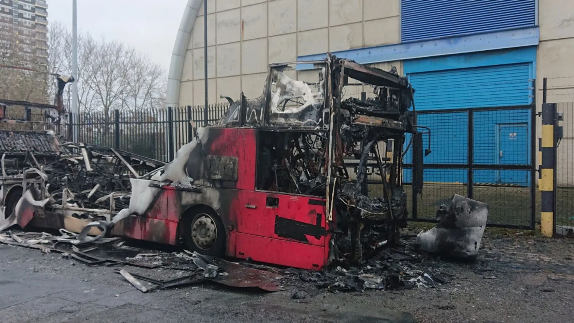 В Лондоне в январе сгорело три электробуса Это картинка