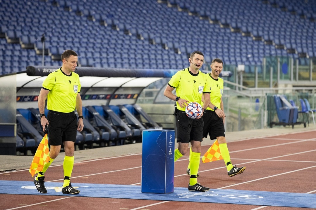 Лацио - Зенит, 3:1. Арбитр Майкл Оливер